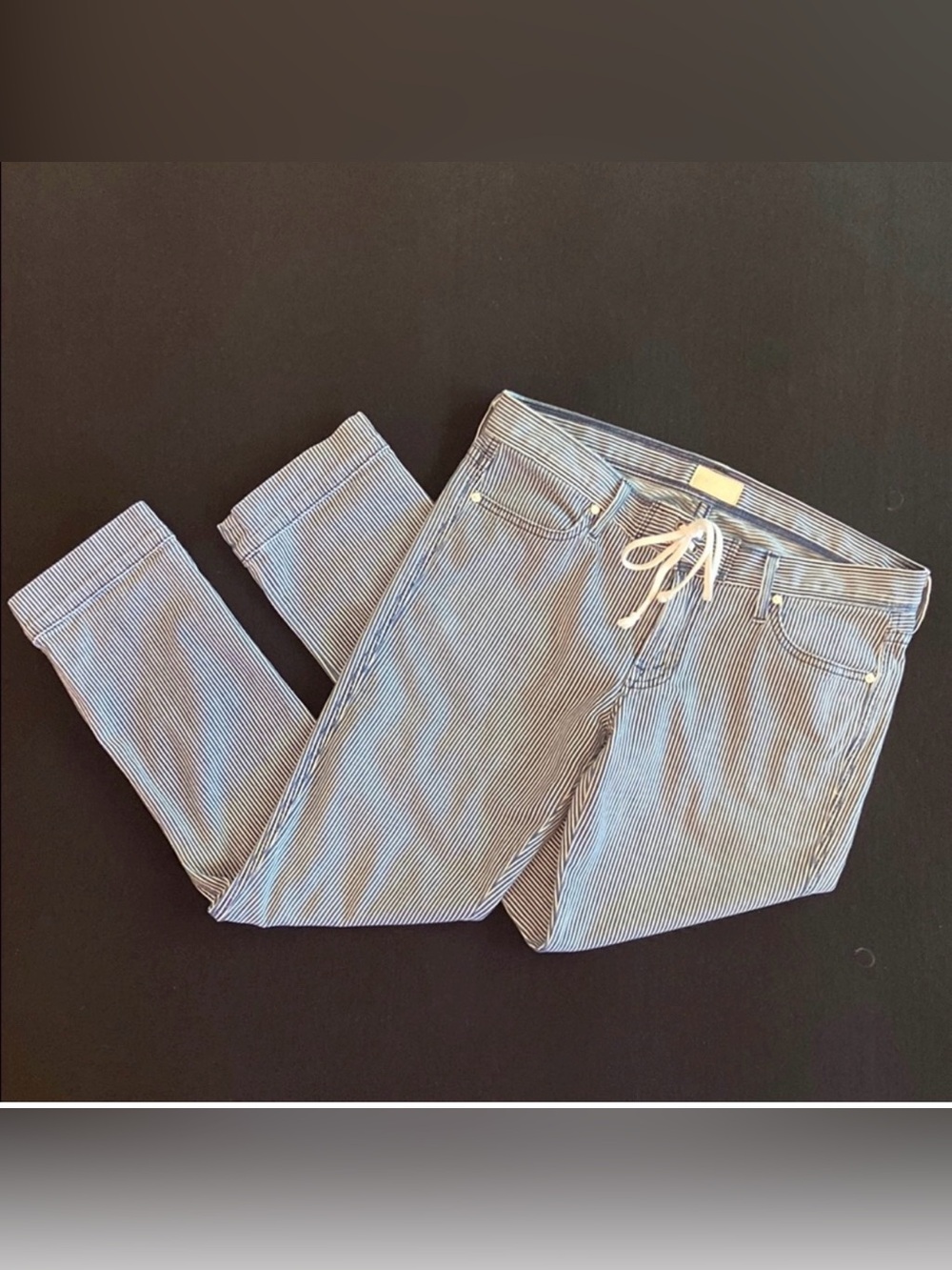 MOTHER Tie Me Up Rascal On The Road Cropped Pinstripe Jeans